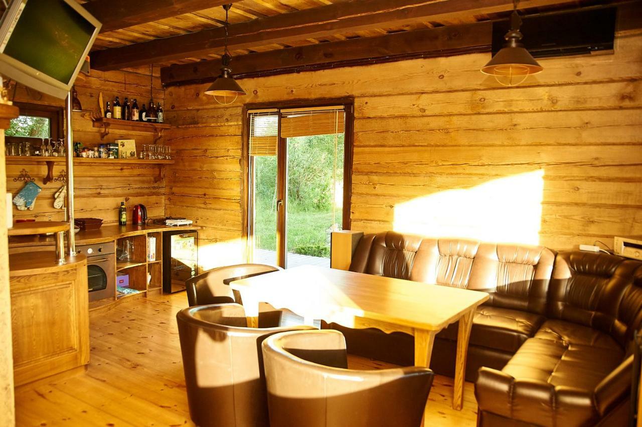 Akmeninis Bebras Villa Zemaiteliai Exteriör bild
